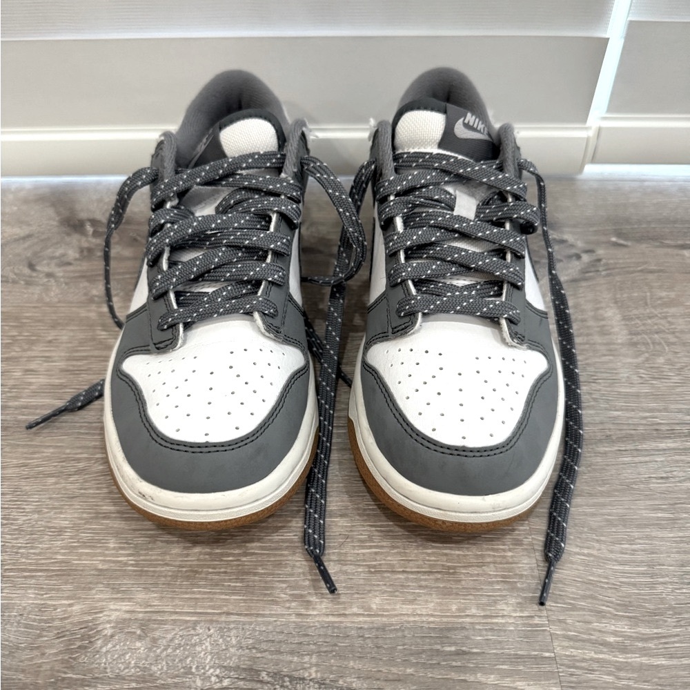 Nike Dunk Youth Size 5.5